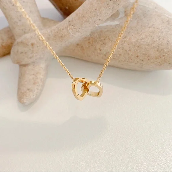 Simple Double Heart Pendant Necklace for Women Couple Stainless Steel - Picture 4 of 6